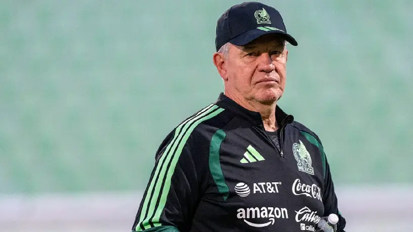 Este en el Xl inicial del Vasco Aguirre para enfrentar a Uruguay