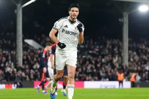 Premier League: Raúl Jiménez se acerca al Top 5 de goleadores latinoamericanos