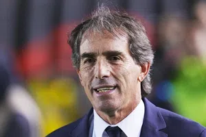 ¡A LaLiga! Real Oviedo apunta a llevarse a Guillermo Almada del Valladolid