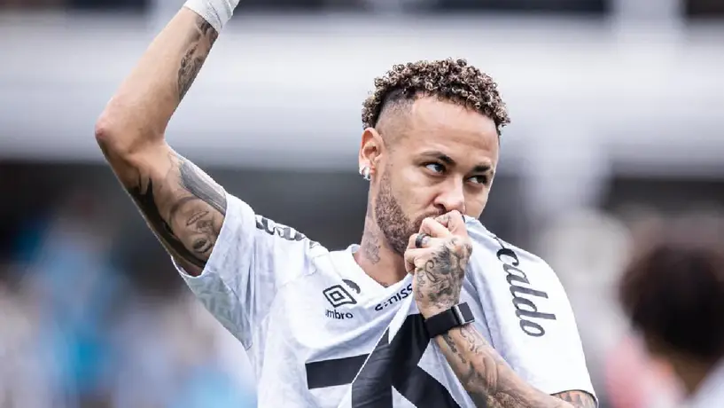 Neymar Jr. reta a futbolista a lesionarlo de nuevo: "A ver si eres muy hombre"