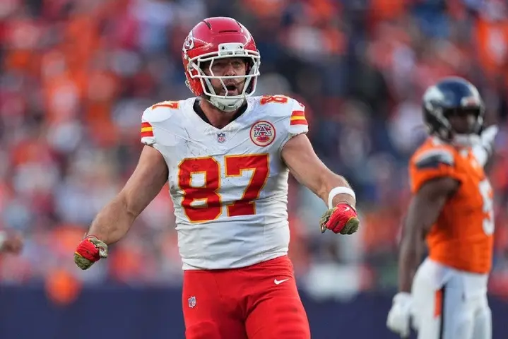 Travis Kelce, ala cerrada de Kansas City Chiefs | AP