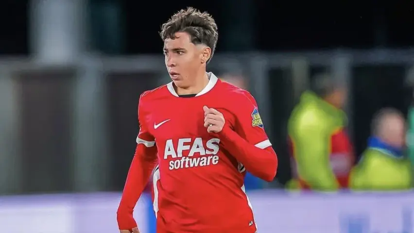 Mateo Chávez con AZ Alkmaar | X: CAPTURA