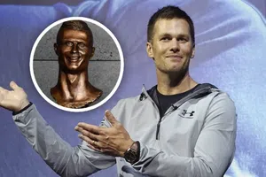 ¡Sin piedad! Tom Brady se burla de la estatua de Cristiano Ronaldo