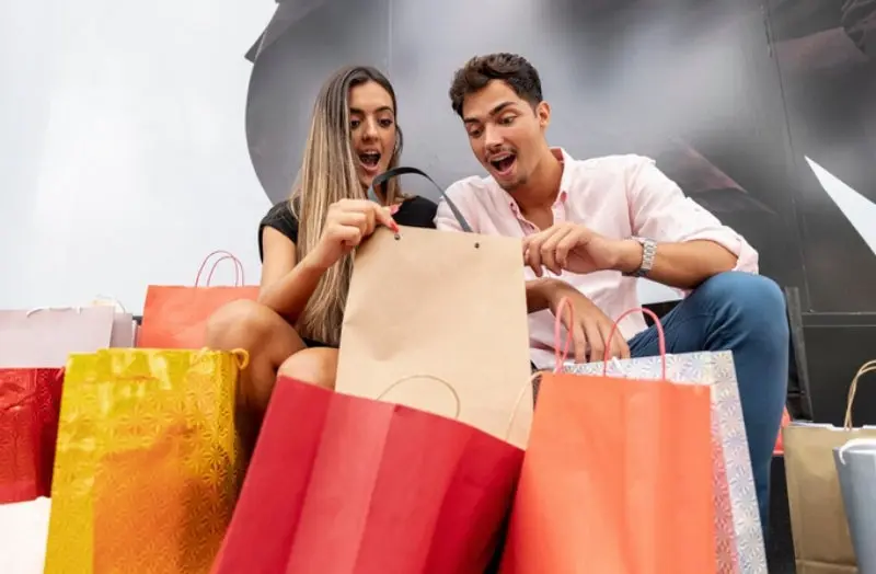 Profeco recomienda verificar los descuentos antes de comprar. / iStock