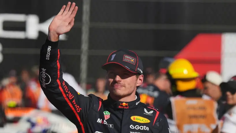 Verstappen se rinde ante Checo Pérez en el GP de México: "Estoy muy contento por su regreso a la F1"