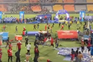 Invasión de campo empaña los festejos de Atlético Nacional tras conquistar el título de la Copa Colombia
