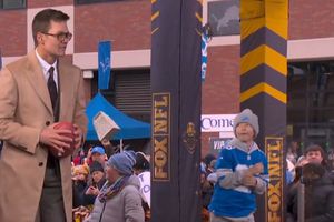 "Atrapa el maldito el balón": Recuerdan a Tom Brady ‘desliz’ con pequeño aficionado