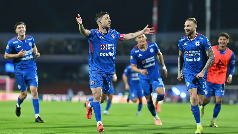 Iván Alonso y Larcamón consolidan el proyecto integral de Cruz Azul en diferentes categorías