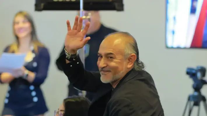 Raúl Gutiérrez se lanza sobre Lalo Trelles por ‘culpa’ de 'Generación Z'