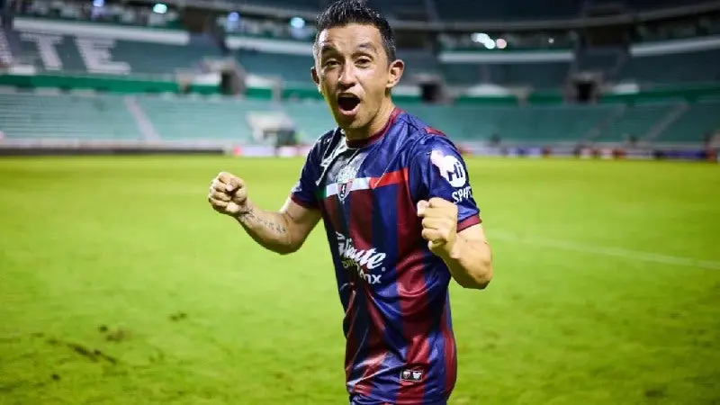 Hobbit Bermúdez con Atlante I @Atlante