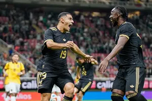 Televisa le gana a TV Azteca en audiencia del México vs Ecuador