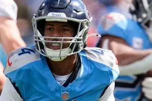 Raiders firman al agente libre Tyler Lockett, quien se reunirá de nuevo con Geno Smith