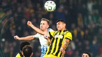 AEK Atenas de Orbelín Pineda derrota al U Craiova en la Conference League