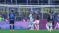AC Milan vence a Inter con penal atajado de Mike Maignan