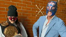 ¡Los nuevos Gringos Locos! Dominik Mysterio y El Grande Americano recrearon foto de Eddie Guerrero