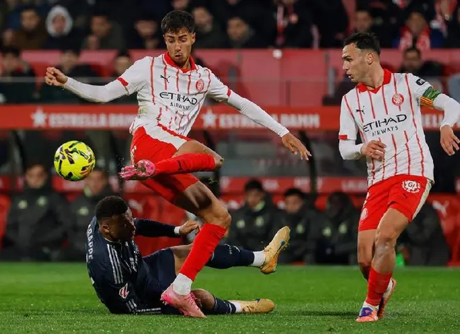 Empate en Girona l AP