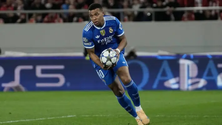 Kylian Mbappé se mete en la historia de Real Madrid como uno de los máximos anotadores en un año