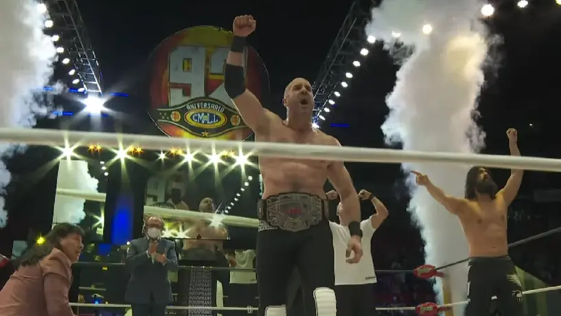 Claudio Castagnoli se convierte en Campeón Mundial Peso Completo de CMLL