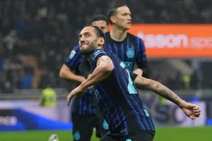 Inter de Milán vence 3-0 a Fiorentina y se mantiene en la tercera posición de la Serie A
