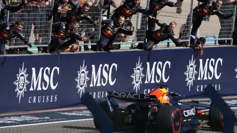 ¡Acecha la punta! Max Verstappen gana el GP de Estados Unidos y recorta distancias con los McLaren