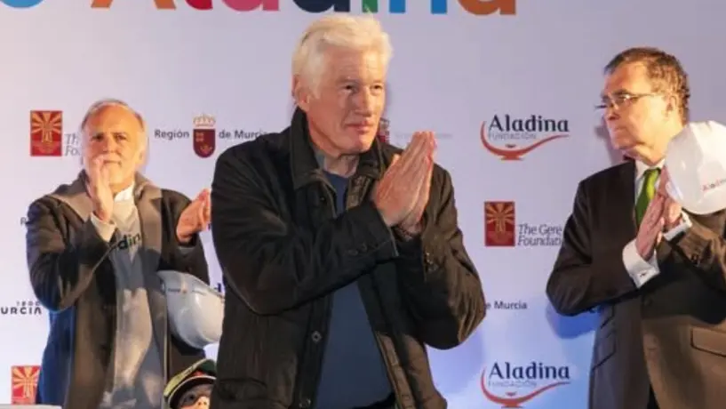 VIDEO: Richard Gere elogia a Sheinbaum por aguantar a Donald Trump