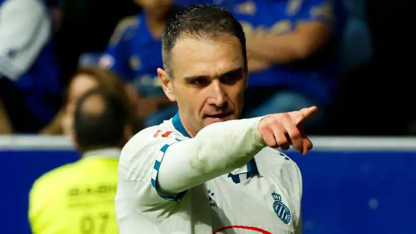 Espanyol derrota a Real Oviedo con facilidad y con protesta incluida contra LaLiga