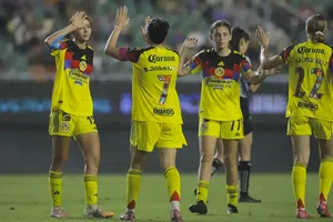 ¡De la cancha a las pistas! América Femenil realiza dinámica con Red Bull previo al juego con Red Bull