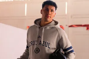 Cruz Azul blinda su futuro: Jorge Sánchez renueva contrato con La Máquina