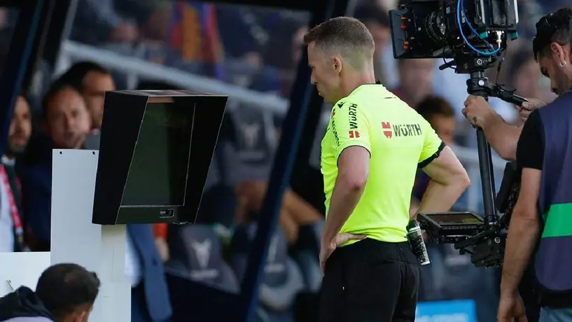 IFAB evaluará ampliar la intervención del VAR; propuesta podría aplicarse en el Mundial de 2026
