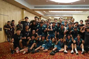 ¡Hermano, ya eres mexicano! Japón celebró con México el triunfo ante Argentina