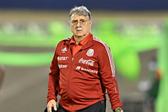 César Montes le quita responsabilidad al Tata Martino por el fracaso de Qatar 2022: “No fue su culpa”