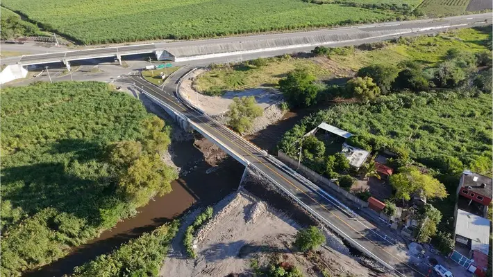 Puente “Los Muros” impulsa la conectividad y economía en Morelos