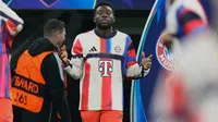 Alphonso Davies de regreso a la banca del Bayern después de nueve meses