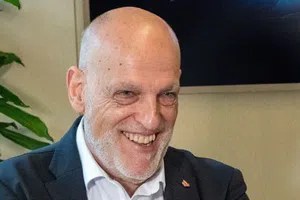 Javier Tebas siente pena por la actualidad del futbol argentino; 'Chiqui' Tapia pide respeto