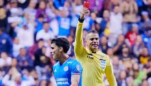 Lorenzo Faravelli es expulsado en el Cruz Azul vs Pumas