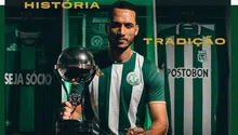 Chapecoense vuelve a Primera División y honra a sus víctimas con una camiseta histórica