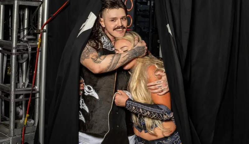 'Sucio Dom' con Liv Morgan | WWE