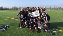 ¡Por payasos! Prohíben jugar a equipo por imitar un patrocinio de página para adultos