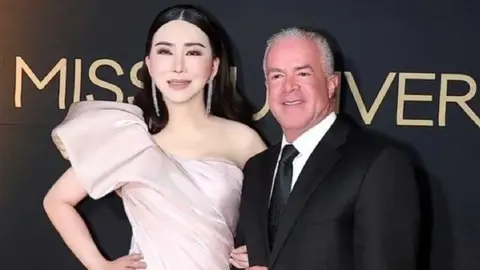 Giran orden de aprehensión contra directivo de Miss Universo por presunto fraude