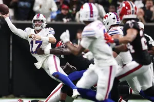 Falcons sorprende y vence a los Bills en el Monday Night Football