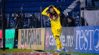 ¡Pasado celeste! Afición le recuerda a Isaías Violante su afición al Cruz Azul previo al Clásico Joven
