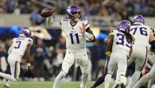 Los Minnesota Vikings refuerzan la posición de mariscal con el regreso de Carson Wentz