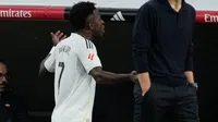 Vinicius ofrece disculpas a la afición del Real Madrid por su actitud en el Clásico