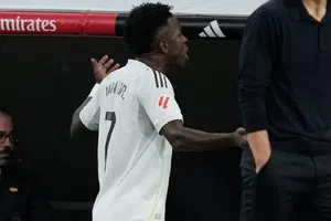 Vinicius ofrece disculpas a la afición del Real Madrid por su actitud en el Clásico