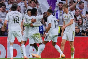 Real Madrid vence a Barcelona en el primer Clásico de la temporada