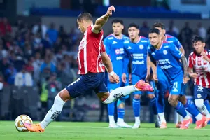 ¿Malo cobrando penales? La efectivdad de Chicharito Hernández desde los once pasos