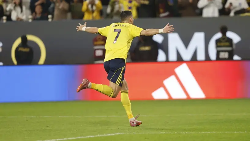 Cristiano Ronaldo marca chilena en goleada de Al Nassr, con gran actuación de Joao Félix