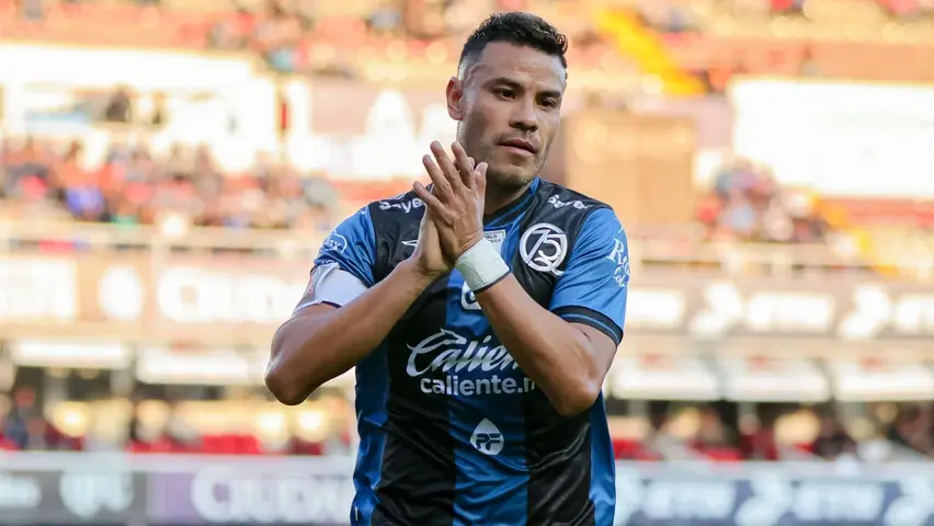 Pablo Barrera, exjugador mexicano | IMAGO7