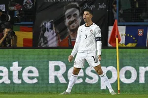 CR7 regala relojes de más de 2.4 millones de dólares a su selección: así fueron las piezas
