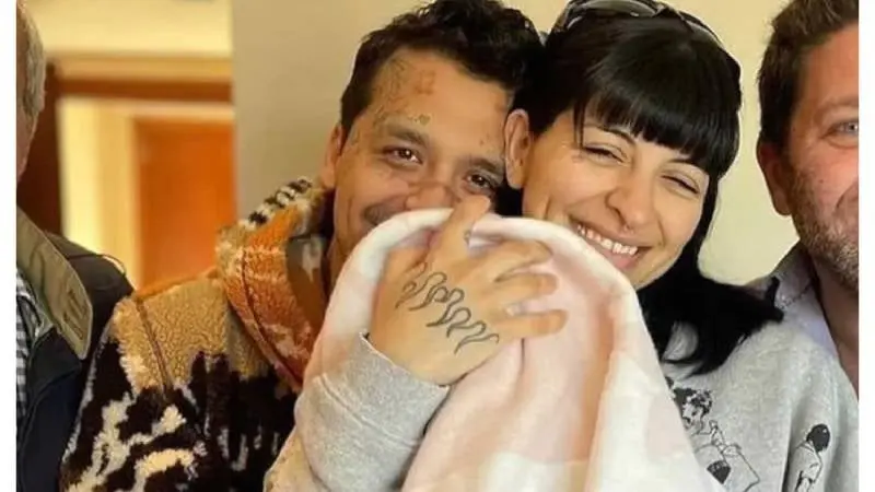 Cazzu y Christian Nodal son padres de Inti, quien nació en septiembre de 2023. / RS